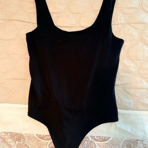 Black Express Body Contour High Compression Scoop Neck Bodysuit